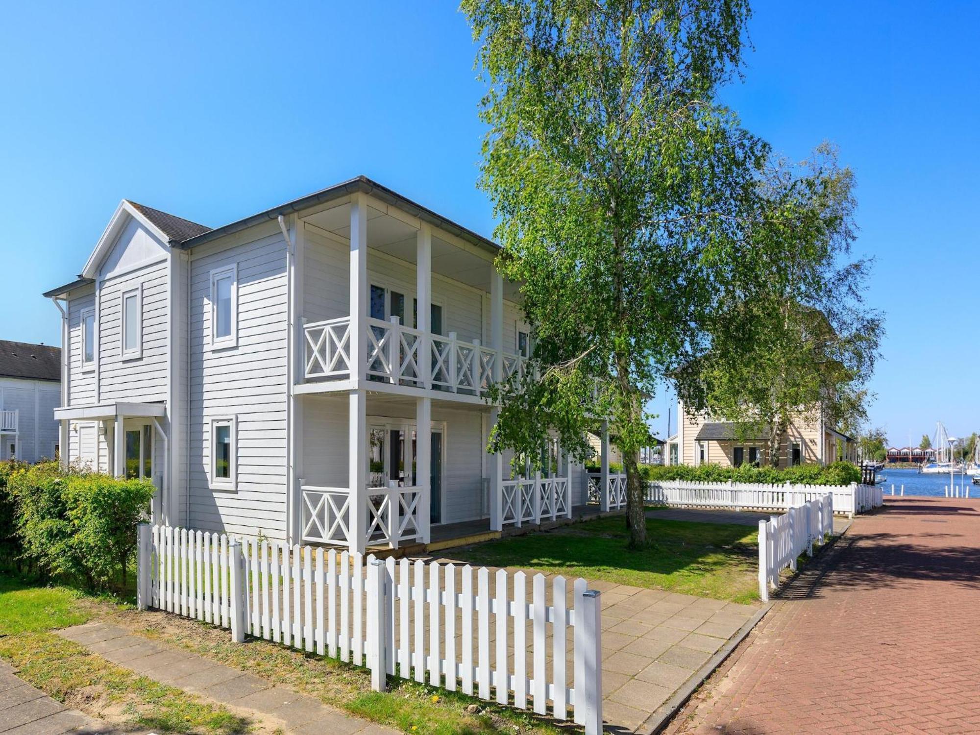 Restyled Villa 9 Km From Rockanje Hellevoetsluis Exterior photo